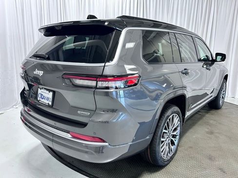 New 2026 Jeep Grand Cherokee L Summit AWD/4WD image 31