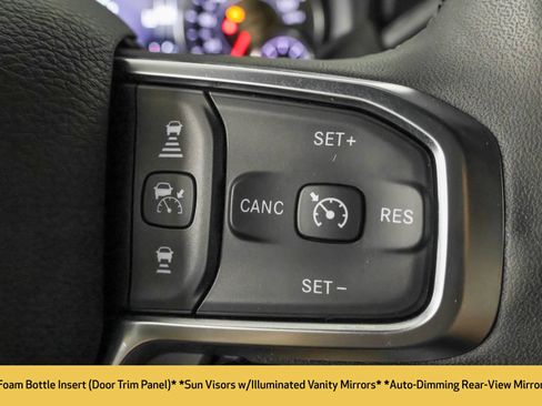 Used 2025 RAM 2500 Big Horn AWD/4WD image 33