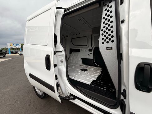 Used 2022 RAM ProMaster City Tradesman FWD image 19