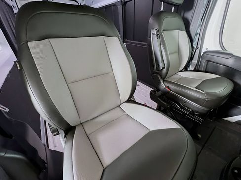Used 2026 RAM ProMaster 2500 w/ Convenience Group FWD image 26