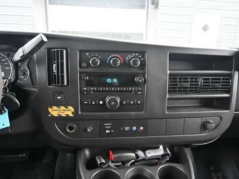 Used 2011 Chevrolet Express 3500 LT w/ LT Preferred Equipment Group RWD image 24