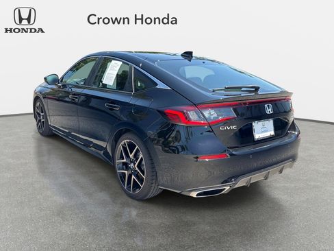 Used 2024 Honda Civic Sport Touring image 3