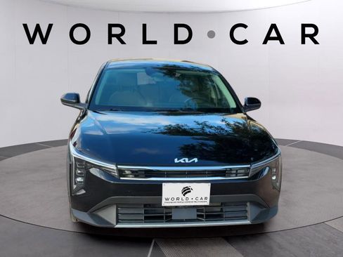 Used 2025 Kia K4 EX FWD image 3