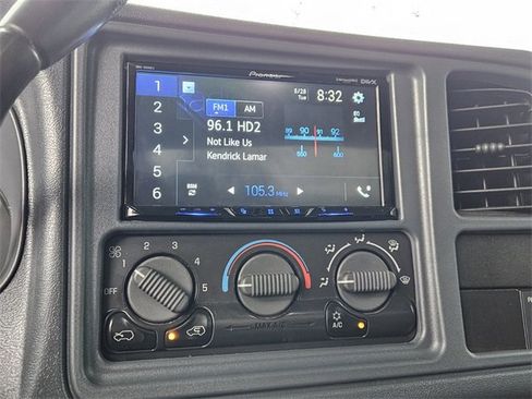 Used 2001 GMC Sierra 1500 SLE w/ Off-Road Chassis Pkg image 19