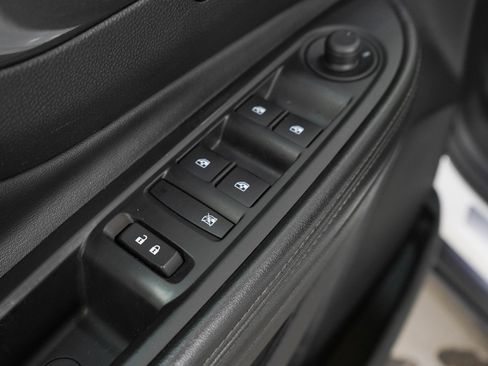 Used 2019 Buick Encore Preferred FWD image 43