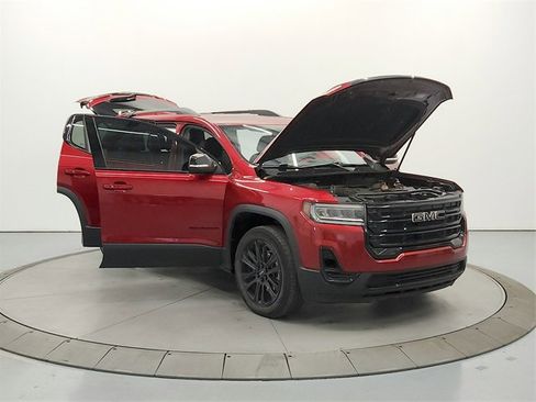 Used 2022 GMC Acadia SLE w/ Driver Convenience Package image 9