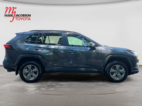 Used 2023 Toyota RAV4 XLE FWD image 4