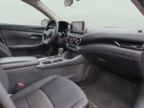 Used 2024 Nissan Sentra SV FWD image 29