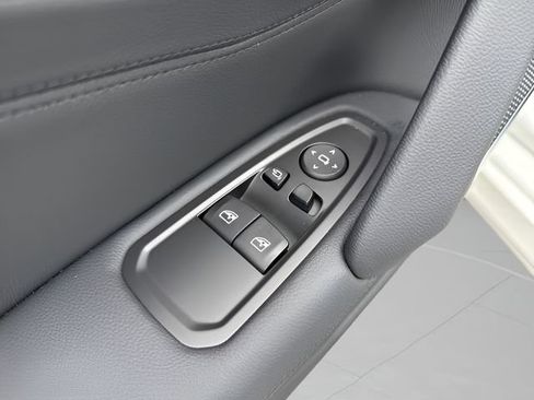 Used 2026 BMW Z4 sDrive30i RWD image 11