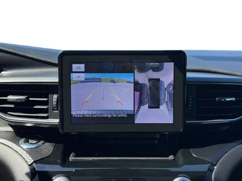 Used 2023 Ford Explorer ST-Line w/ Class IV Trailer Tow Package AWD/4WD image 9