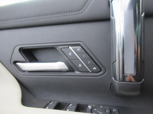 New 2026 GMC Hummer EV 4x4 Crew Cab image 30