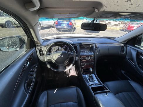 Used 2011 INFINITI EX35 Journey w/ Premium Pkg image 22