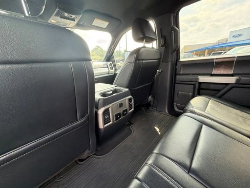 Used 2022 Ford F350 Lariat w/ Black Appearance Package AWD/4WD image 16