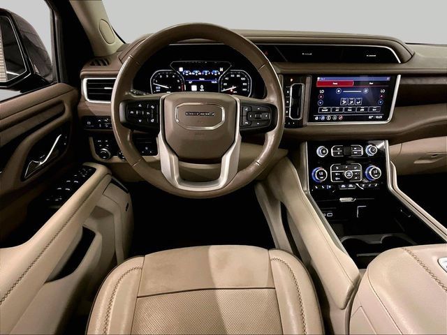 Used 2021 GMC Yukon Denali w/ Denali Ultimate Package AWD/4WD image 5