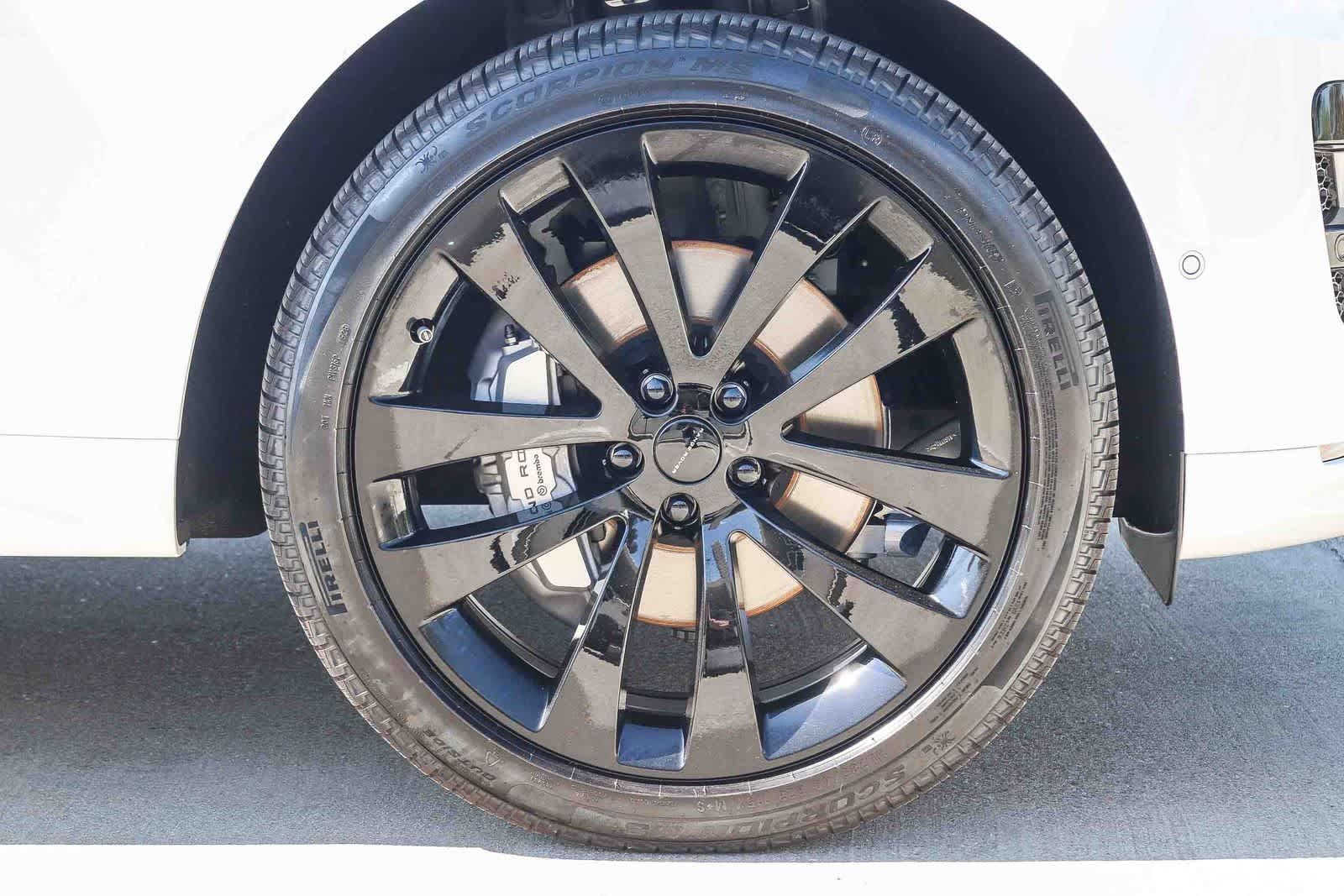 New 2026 Land Rover Range Rover Sport Dynamic SE AWD/4WD image 9