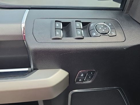 Used 2017 Ford F150 Lariat image 17