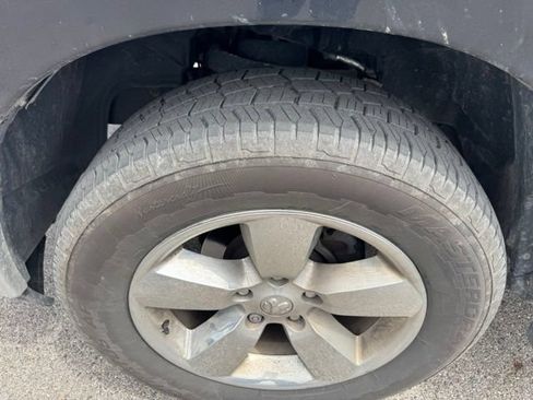 Used 2018 RAM 1500 Classic SLT w/ Luxury Group AWD/4WD image 10