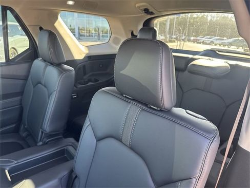 New 2025 Honda Pilot Touring image 24
