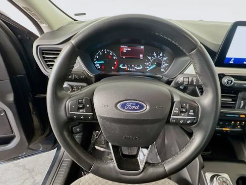 Used 2022 Ford Escape SE w/ Convenience Package FWD image 12