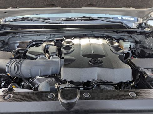 Used 2021 Toyota 4Runner SR5 image 33