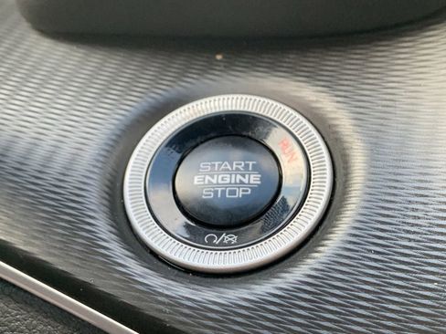 Used 2024 Jeep Grand Cherokee Laredo X w/ Trailer Tow Package image 25