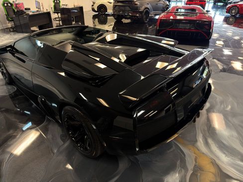 Used 2006 Lamborghini Murcielago Roadster AWD/4WD image 12