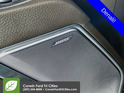 Used 2023 GMC Sierra 1500 Denali AWD/4WD image 13