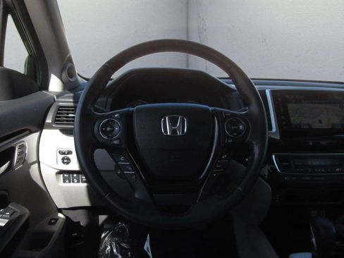 Certified 2019 Honda Ridgeline RTL-E image 24
