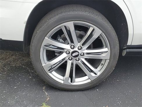 New 2025 Cadillac Escalade Sport w/ Touring Package image 7