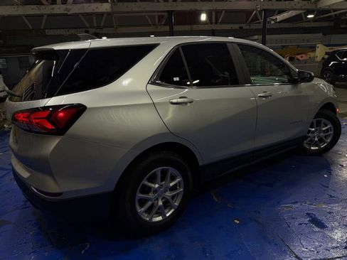 Used 2022 Chevrolet Equinox LT FWD image 5