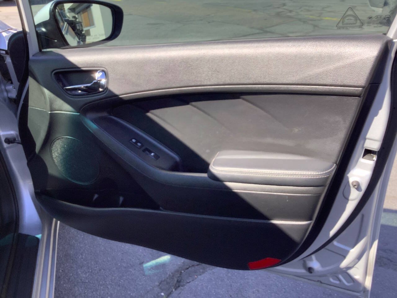 Used 2016 Kia Forte EX FWD image 34