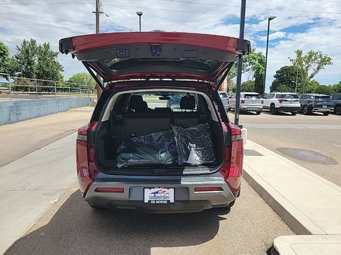 New 2026 Nissan Pathfinder SL w/ Cargo Package FWD image 13