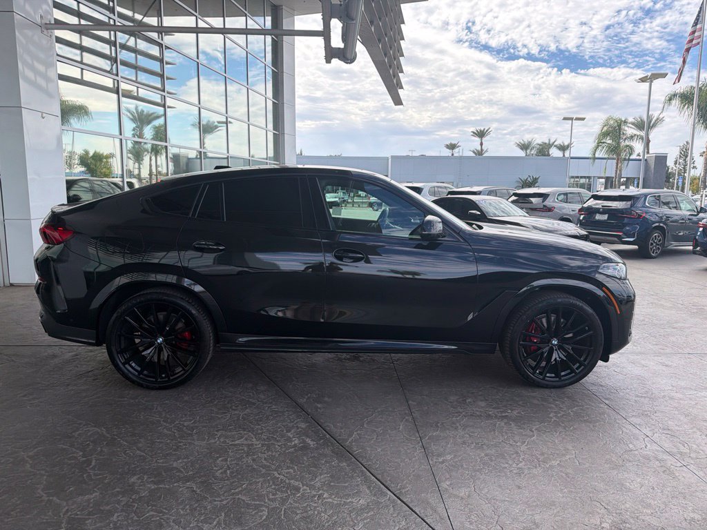 Used 2026 BMW X6 xDrive40i w/ Executive Package AWD/4WD image 3