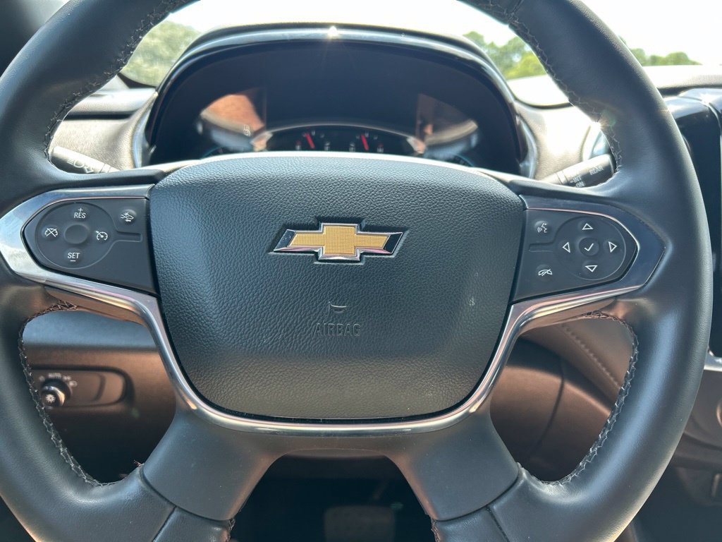 Used 2023 Chevrolet Traverse LT FWD image 24
