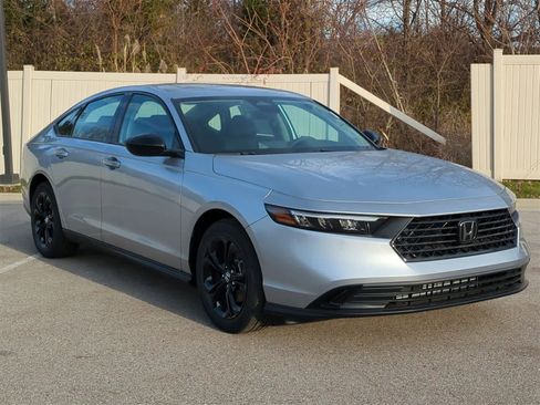 New 2025 Honda Accord SE image 16