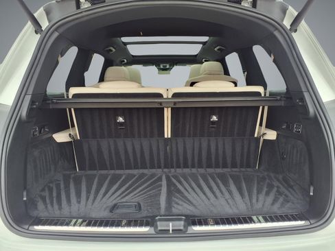 Used 2025 Mercedes-Benz GLS 450 4MATIC image 13