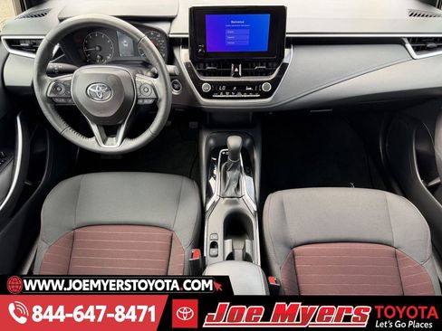 Used 2024 Toyota Corolla SE image 13