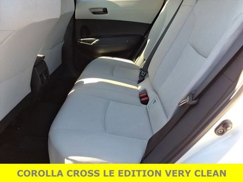 Used 2023 Toyota Corolla Cross LE w/ Moonroof Package image 13