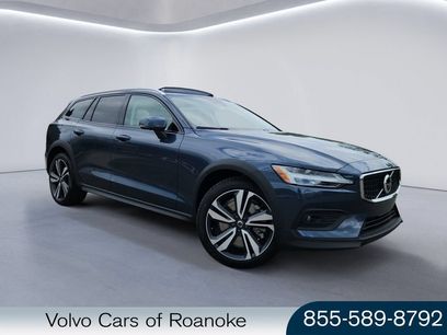 New 2026 Volvo V60 B5 Cross Country Plus w/ Protection Package Premier