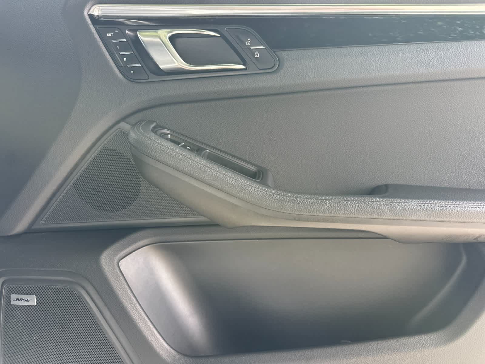 Certified 2021 Porsche Macan S AWD/4WD image 19