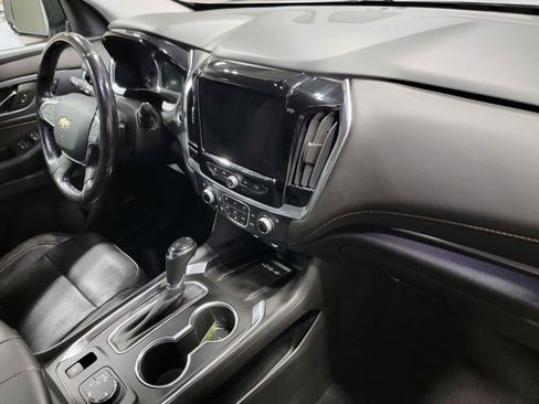 Used 2020 Chevrolet Traverse Premier w/ Redline Edition FWD image 16