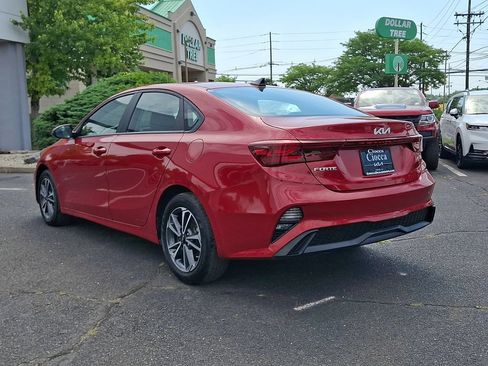 Used 2024 Kia Forte LXS w/ LXS Technology Package FWD image 7