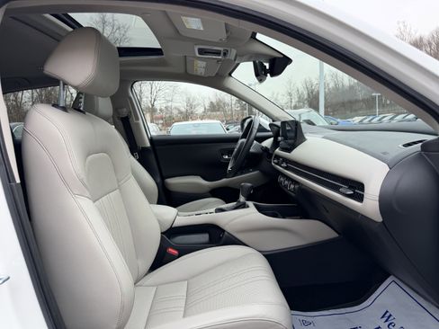 Used 2023 Honda HR-V EX-L image 15