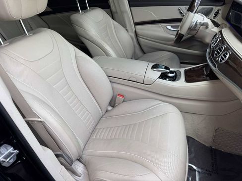 Used 2019 Mercedes-Benz S 560 Sedan image 22