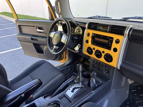 Used 2007 Toyota FJ Cruiser 4WD image 31