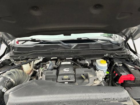 Used 2023 RAM 2500 Laramie AWD/4WD image 32