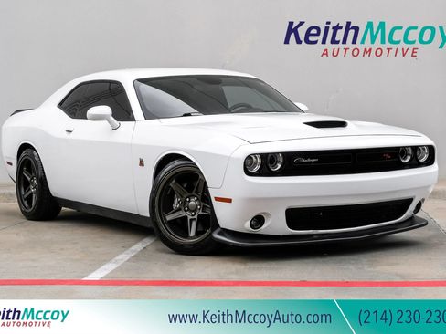 Used 2021 Dodge Challenger R/T Scat Pack RWD image 1