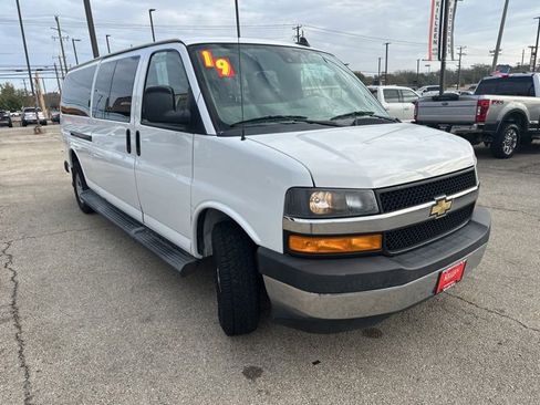 Used 2019 Chevrolet Express 3500 LT w/ LT Preferred Equipment Group image 4
