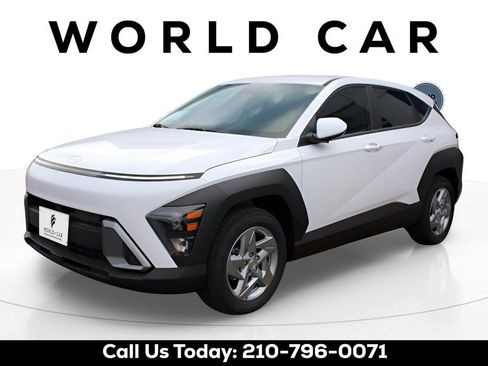 New 2026 Hyundai Kona SE FWD image 3