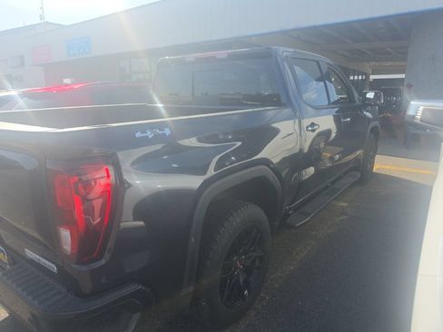 Used 2025 GMC Sierra 1500 Elevation w/ Preferred Package AWD/4WD image 2